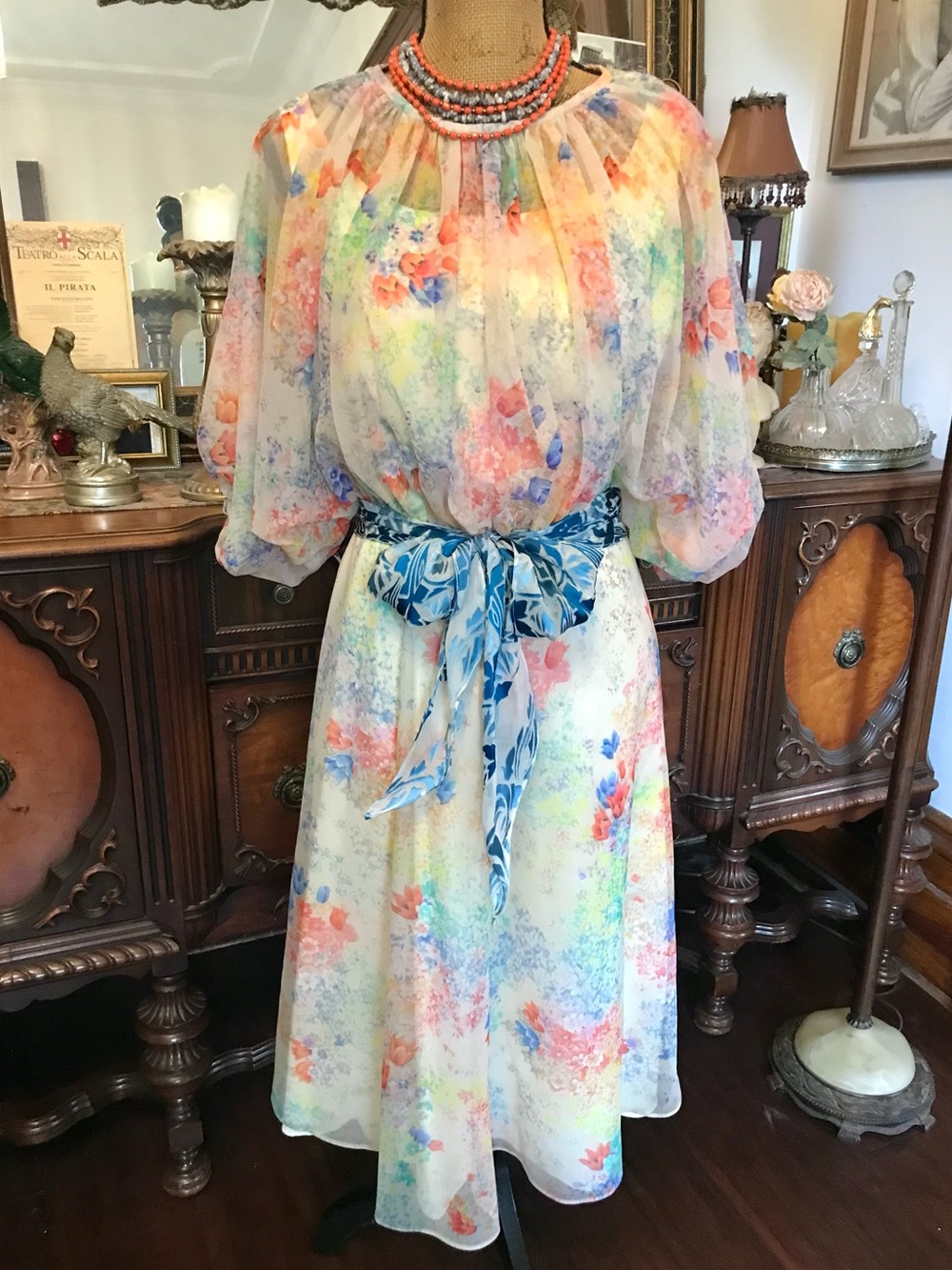 Vintage 70’s Spring Summer Boho Hippie Floral Dress & Velvet Belt / Neck Tie